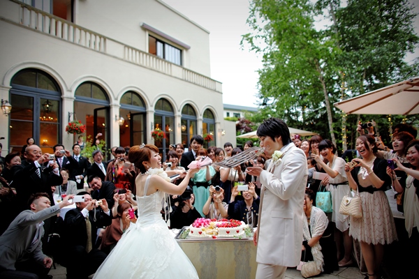 型にとらわれない、ジャルダンドゥボヌールの結婚式
