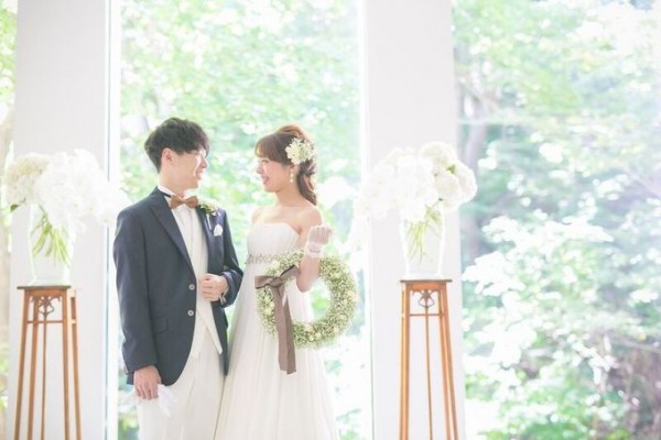 挙式前の新郎新婦様｜ジャルダンドゥボヌール